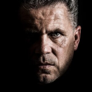 顔たるみが気になる40代にマスク生活が与える影響とは？